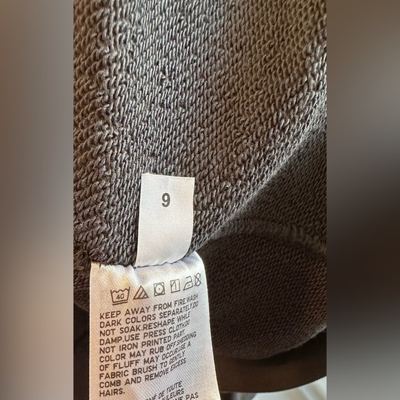 Uniqlo UT Peanuts Snoopy Sweatshirt Men’s Medium Gray - Picture 6 of 7